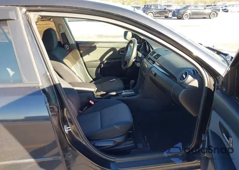 2005 Mazda 3 I z USA, uszkodzony, nr VIN JM1BK12F751313364